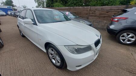 BMW 3 SERIES 2.0 318i ES Saloon