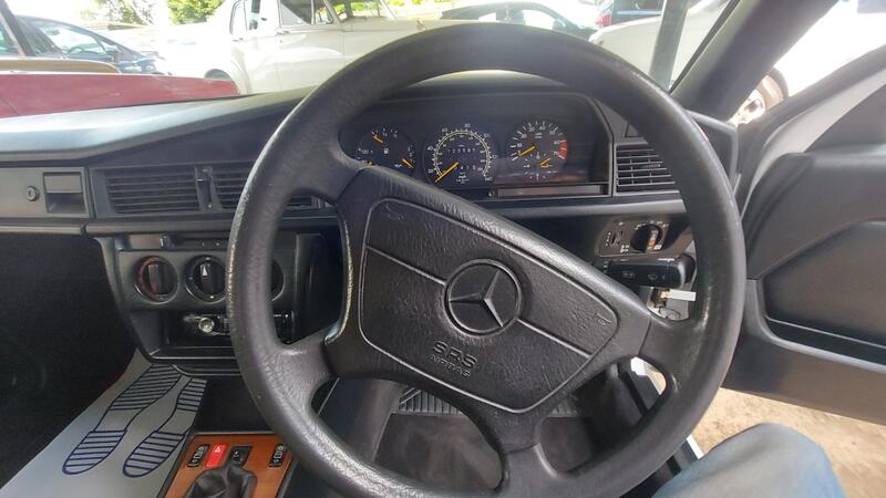 MERCEDES-BENZ 190