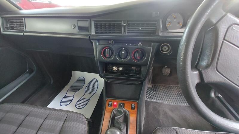 MERCEDES-BENZ 190